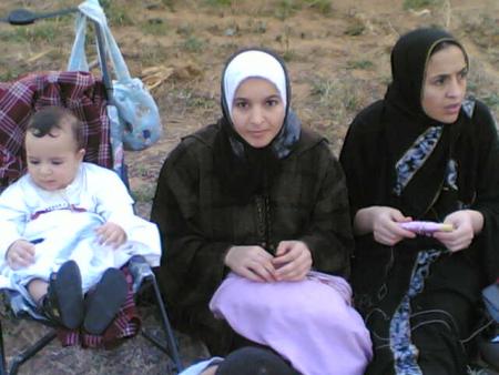 ma tante  et  ma  mere  et  ali